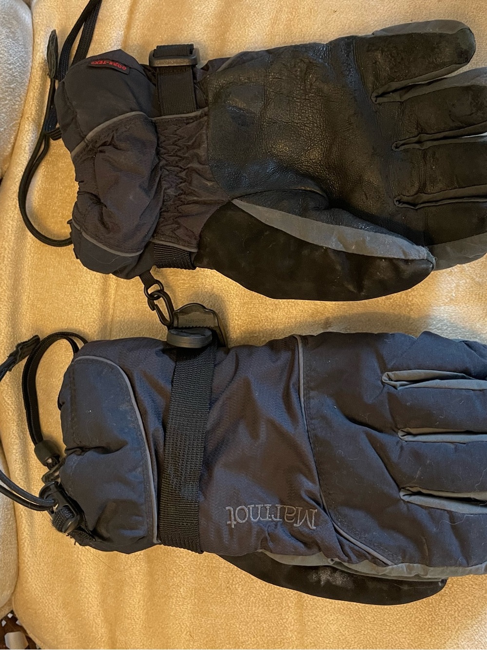 Marmot Men's Black Insulated Ski Gloves with Leather Accents
